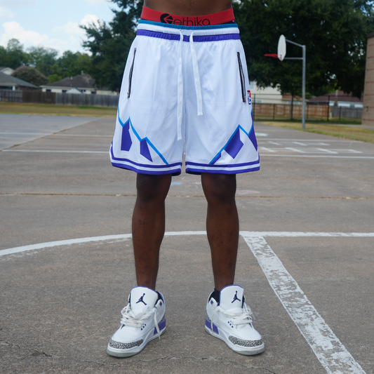 The Rockies Shorts with 2 in 1 reversible design, zipper pockets, wide drawstrings, and stylish inseam cut length.